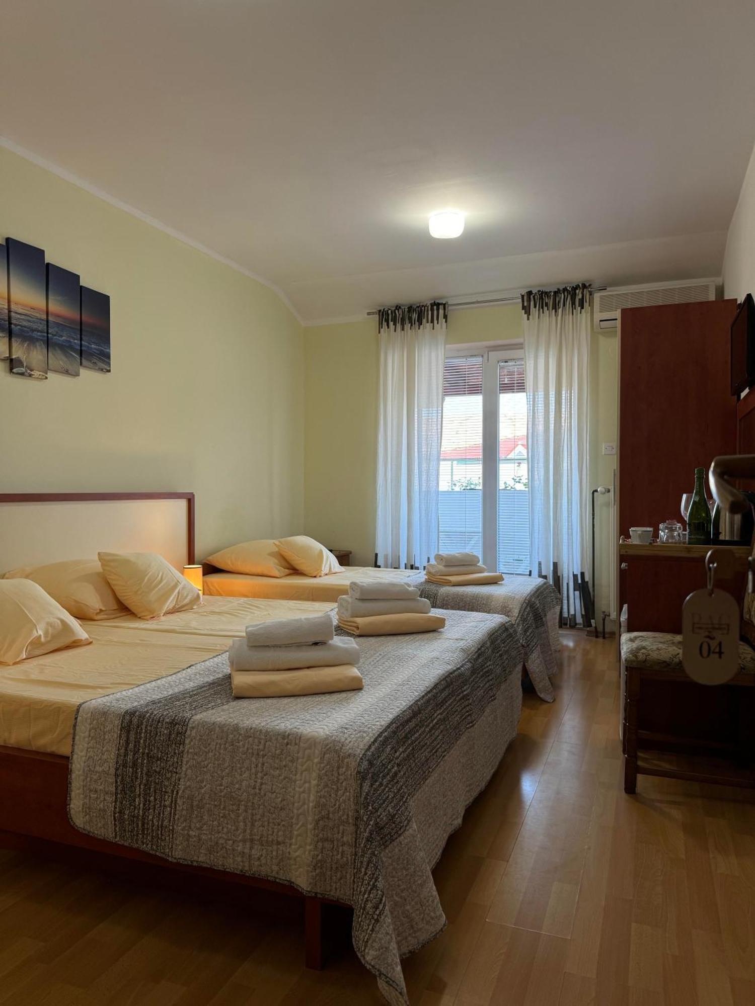 פג Pag Vero Apartments מראה חיצוני תמונה