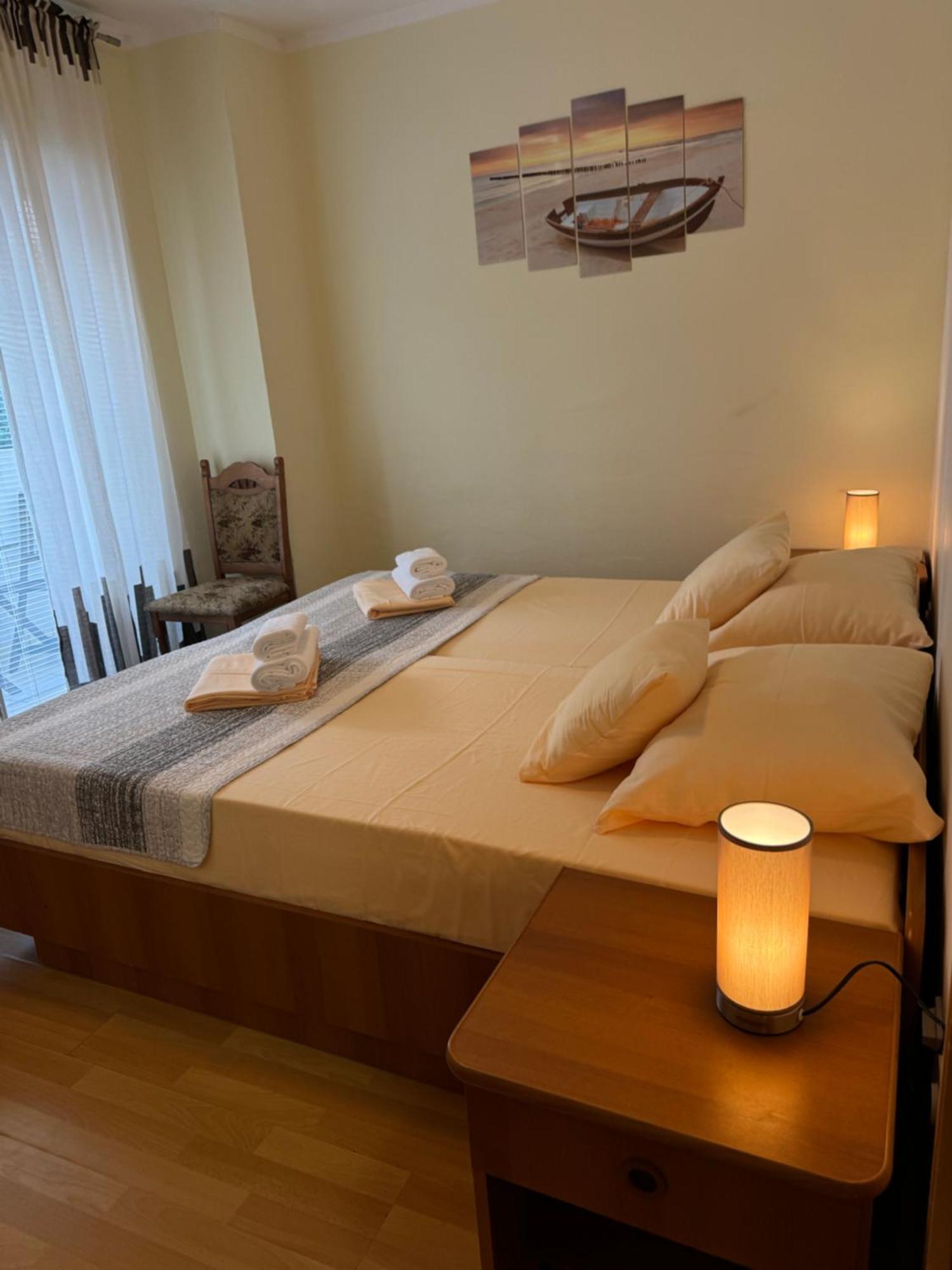 פג Pag Vero Apartments מראה חיצוני תמונה