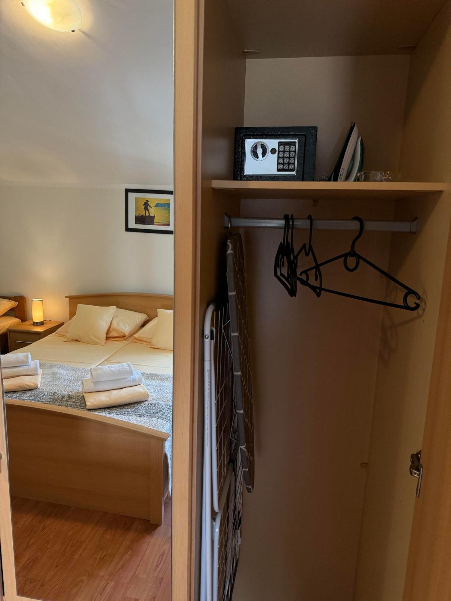 פג Pag Vero Apartments מראה חיצוני תמונה