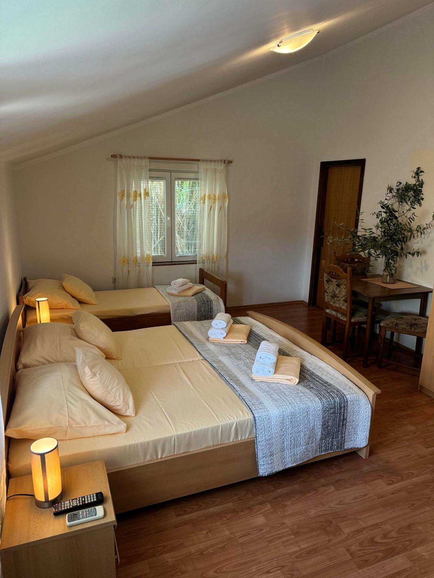 פג Pag Vero Apartments מראה חיצוני תמונה
