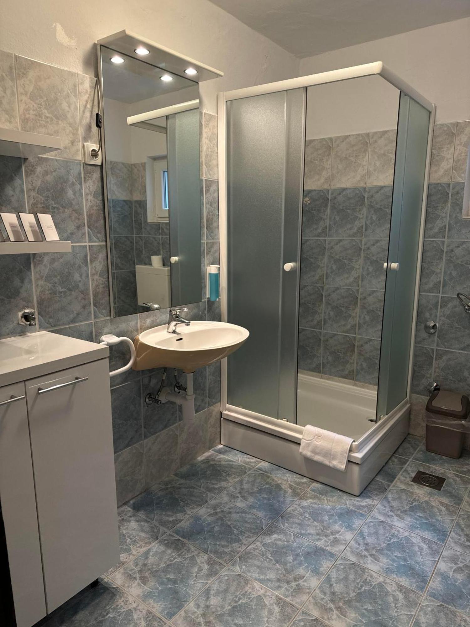 פג Pag Vero Apartments מראה חיצוני תמונה